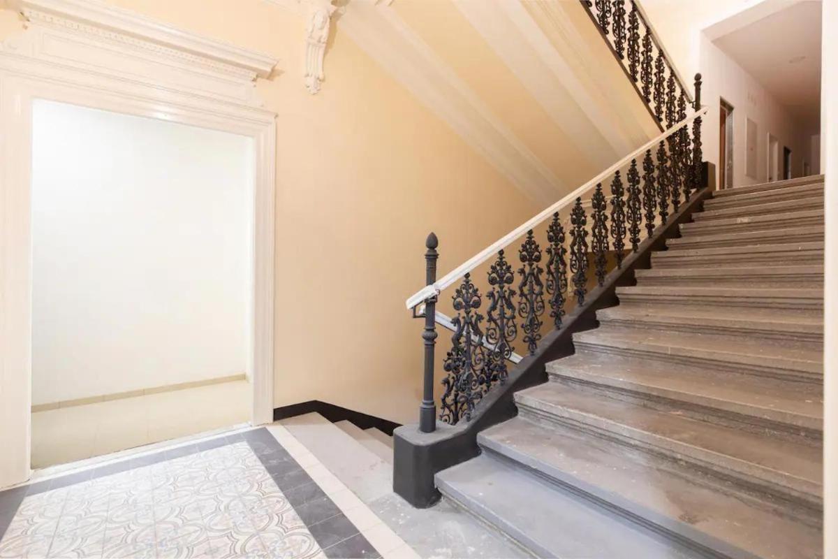 Wash Apartment On Metro Prague 1 Bagian luar foto